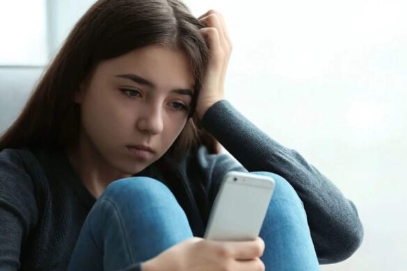 few negative effects of social media